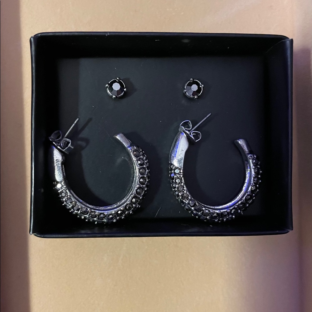 Avon earring set